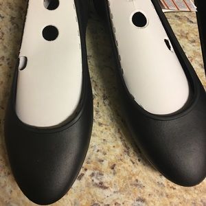 Brand new Crocs Laura W size 9